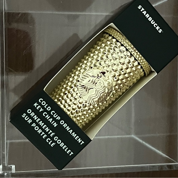 NEW🌟Starbucks 2022 Holiday💕Gold Metallic Bling Tumbler Key Chain Ornament - Picture 1 of 4
